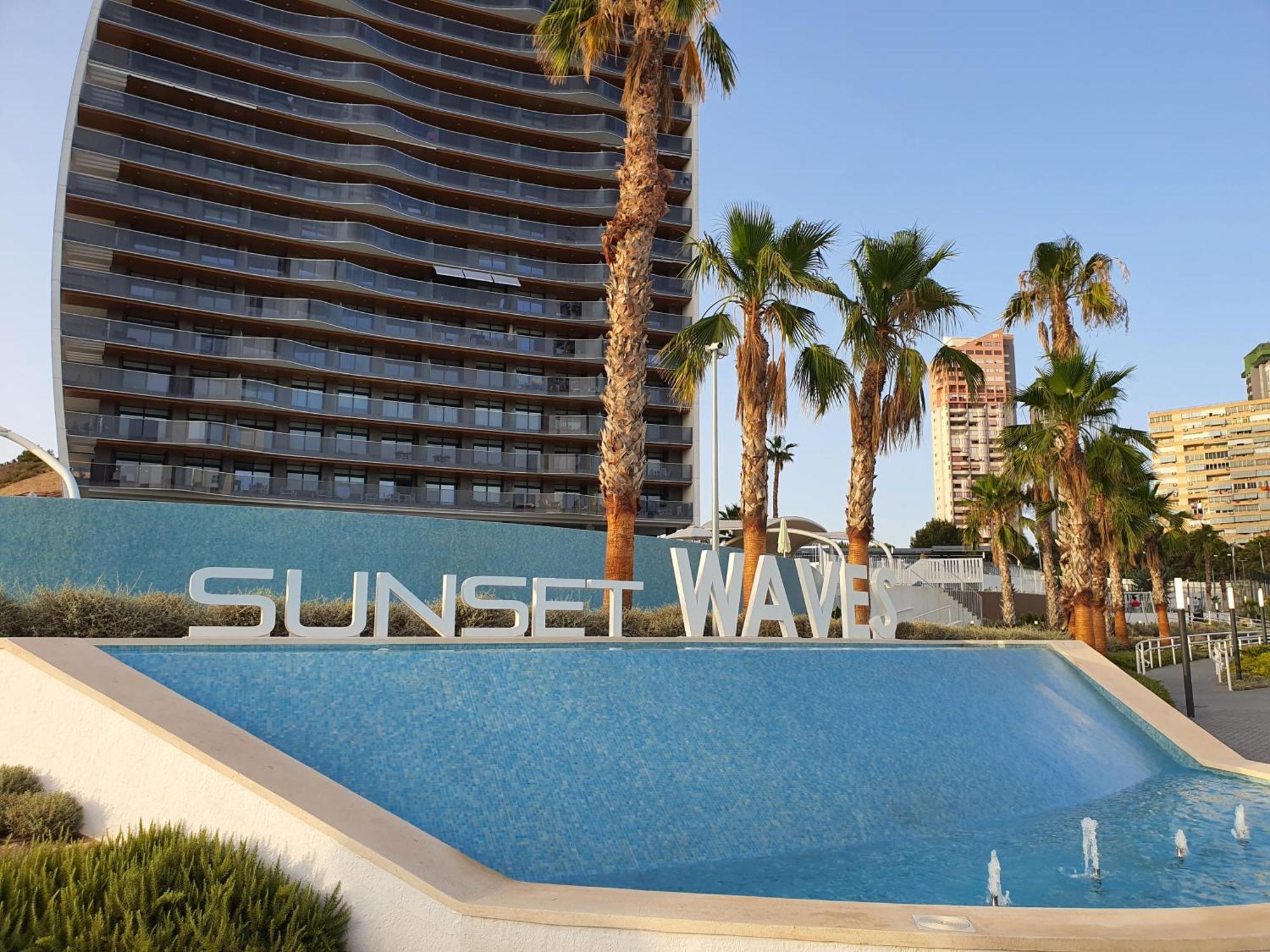 Sunset Waves Benidorm By Kalmarent Apartment Екстериор снимка